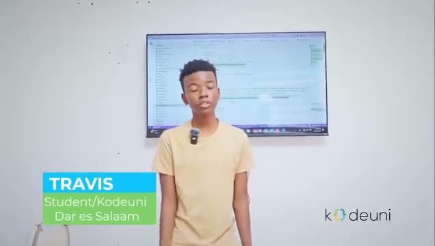 Travis shows the project he built at Kodeuni